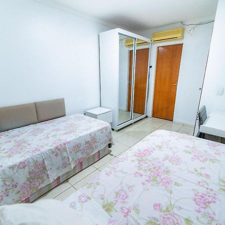Ap 85M2 , 2Qts Com Suite , Estacionamento, Cozinha Completa , Wi-Fi 500Mb , Jr Catito Brasilia Exterior photo