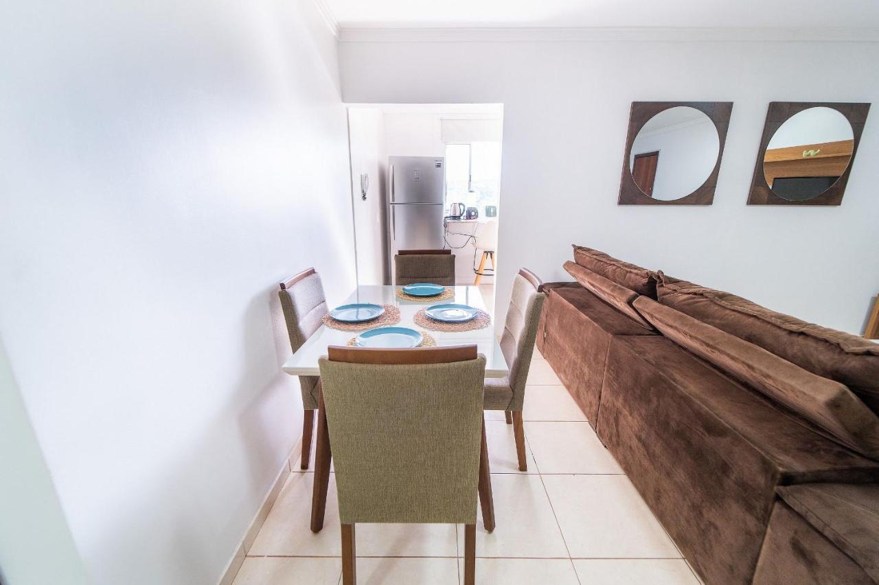 Ap 85M2 , 2Qts Com Suite , Estacionamento, Cozinha Completa , Wi-Fi 500Mb , Jr Catito Brasilia Exterior photo